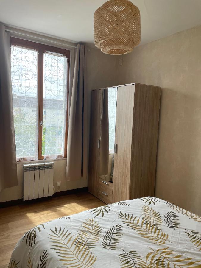 Appartement 35 M2 1Er Etage 200 M De La Mer Avec Jardin Luc-sur-Mer Exterior foto